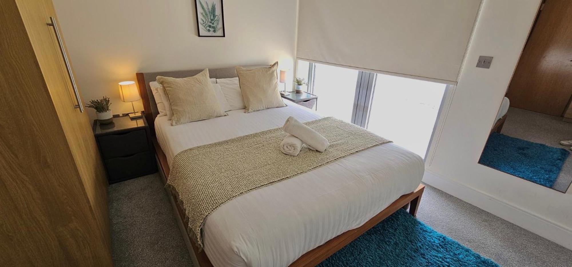 Spacious 3-Bed 3-Bath Luxury Apartment With Balcony Hyde Park London Kültér fotó