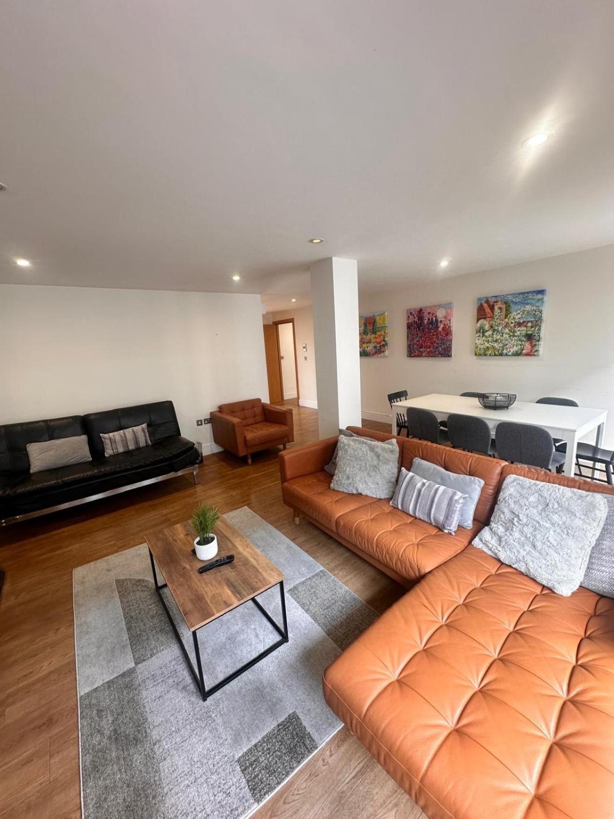 Spacious 3-Bed 3-Bath Luxury Apartment With Balcony Hyde Park London Kültér fotó